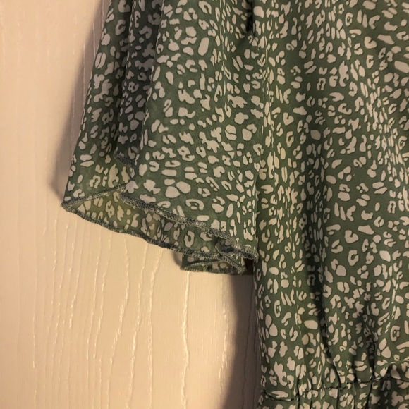 EcoWish Green Patterned Dress size M - Picture 5 of 8
